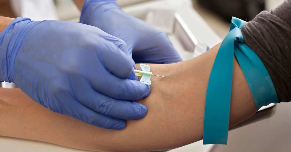 creatine-side-effects-blood-test-stressfreelongevity A routine blood test being taken from the arm